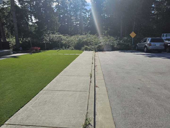 Modern 2-bedroom + Den Airbnb Suite  Langley - Langley