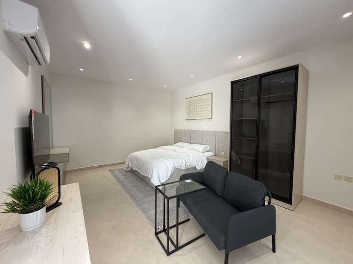 Y04 | Easy Train Access | Modern Stay | Smart Tv. - 利雅德