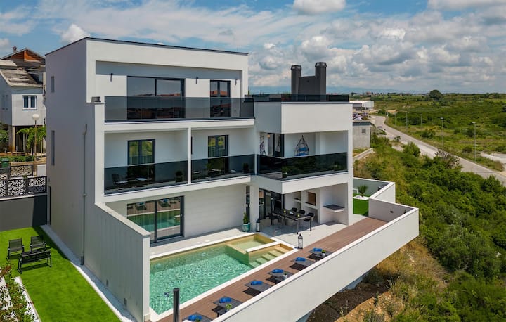 Lovely Home In Zadar With Sauna - Zadar
