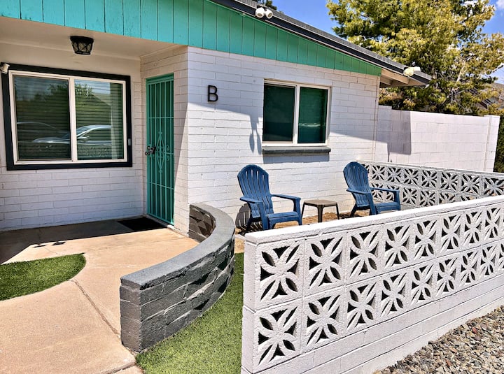 Railway Retreat | Pet Friendly | Walk To Main St - Gilbert, AZ