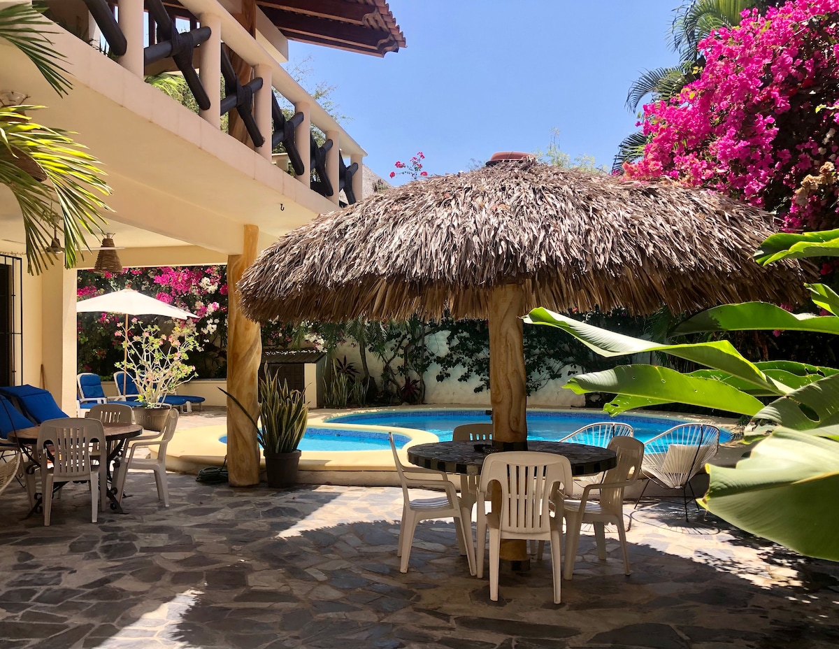 Casa Lily Pool Apartment Playa Zicatela - Apartments for Rent in