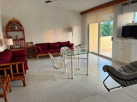 Popular Airbnb listing: Apartment in Condominio Real de Palmas Ixtapa in Ixtapa Zihuatanejo