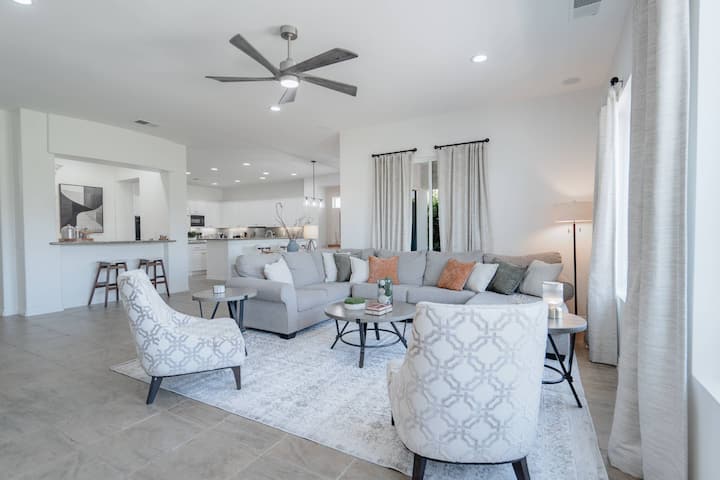 Breathtaking Views! Private Pool/spa, Courtyard Fireplace, Patio Bar/bbq Legends Retreat-4bd#110804 - La Quinta, CA