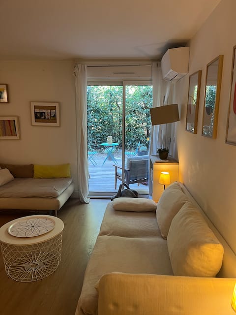 Propriété Airbnb réussie: Family haven with 2 gardens, 15 minutes from downtown à Les Cévennes
