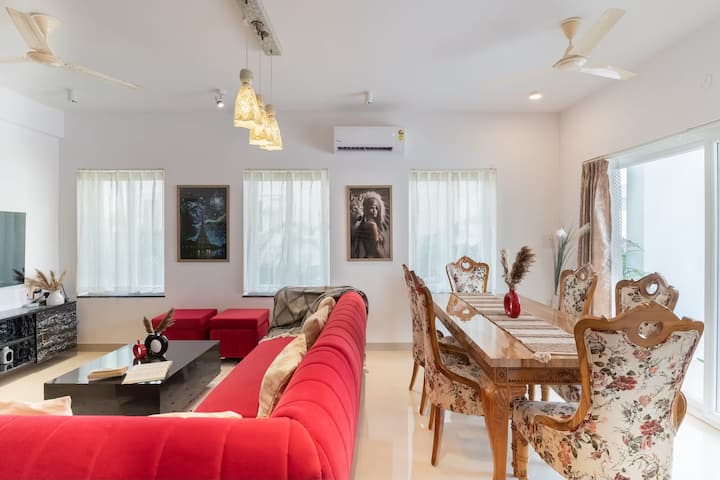 Living room image 4