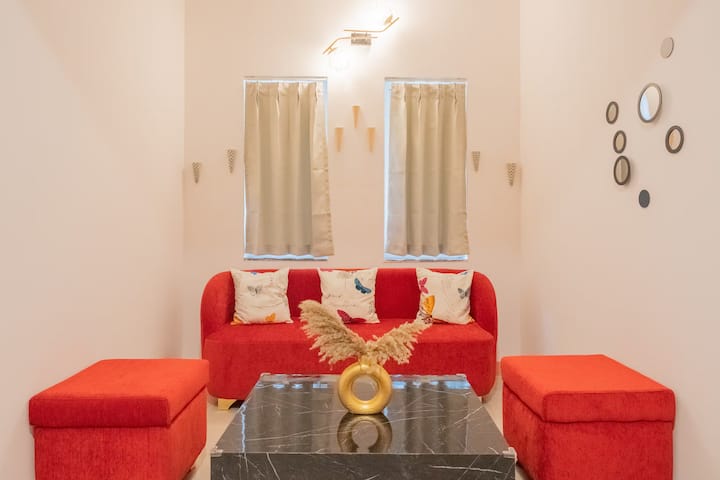 Living room image 2