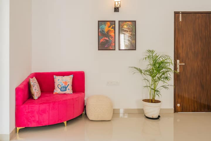 Living room image 7