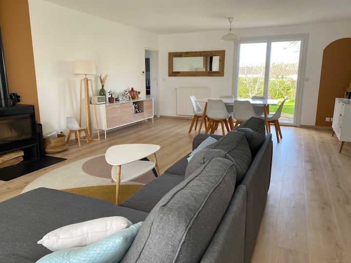 Jolie Maison Familiale Avec Jardin - La Rochelle