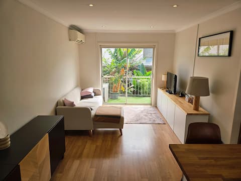 Successful Airbnb property: Convenient, Modern 1BR with Parking & Wi-Fi in Footscray