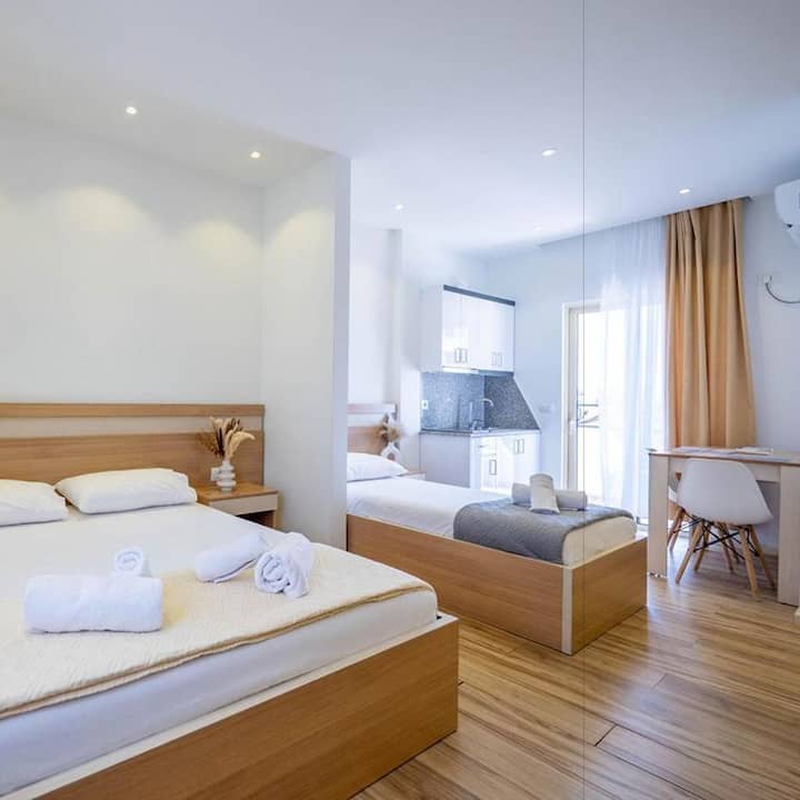 Villa Madrid-studio - Ksamil