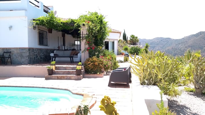Mountain Top Villa With Tranquility And Privacy - Vélez-Málaga