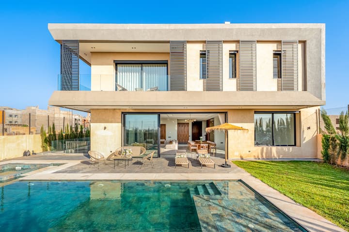 5br Villa | Pool, Jacuzzi, Hammam | Housekeeping - Marrakech
