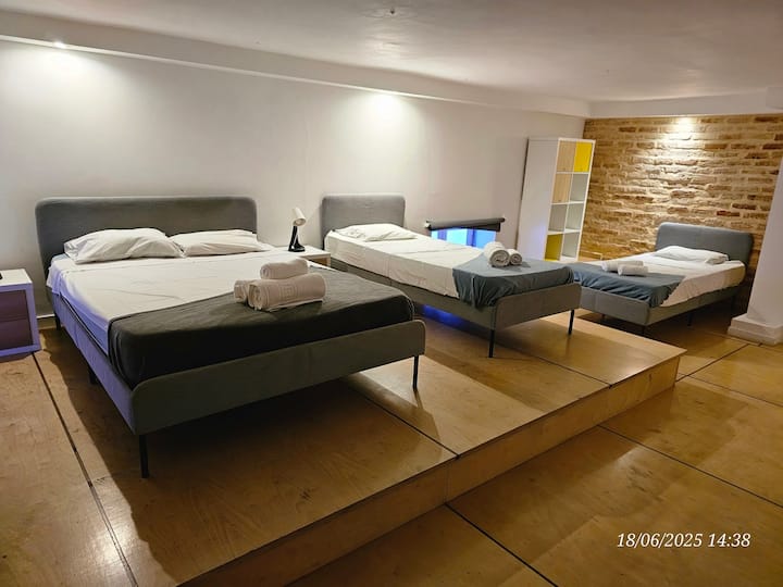 Nelsiya Ensuite Room| Prime Location In Faro - Faro