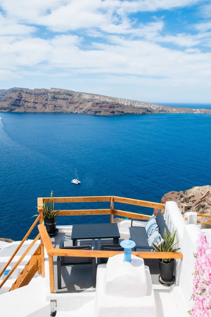 Sunset Nama Superior Suite - Oia