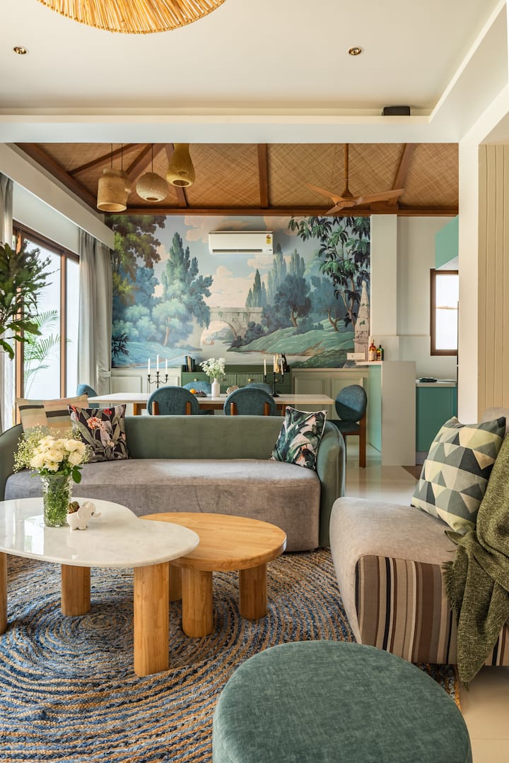 Living room image 9