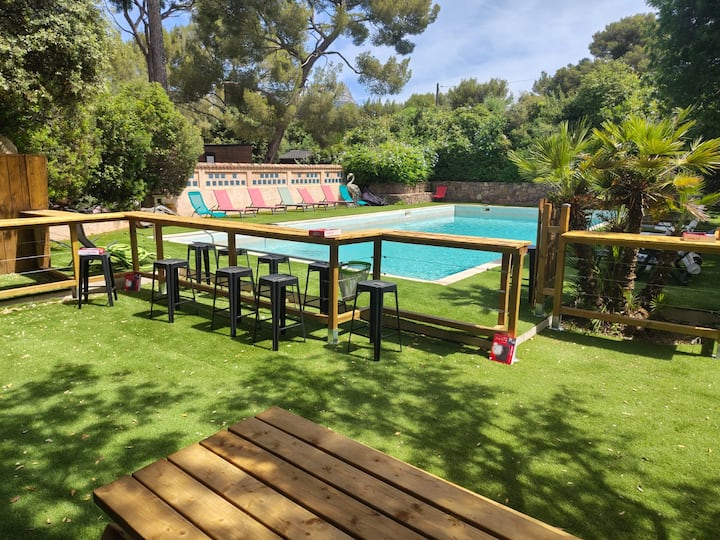Mobil Home Pmr Proche De Toulon Avec Piscine - La Garde