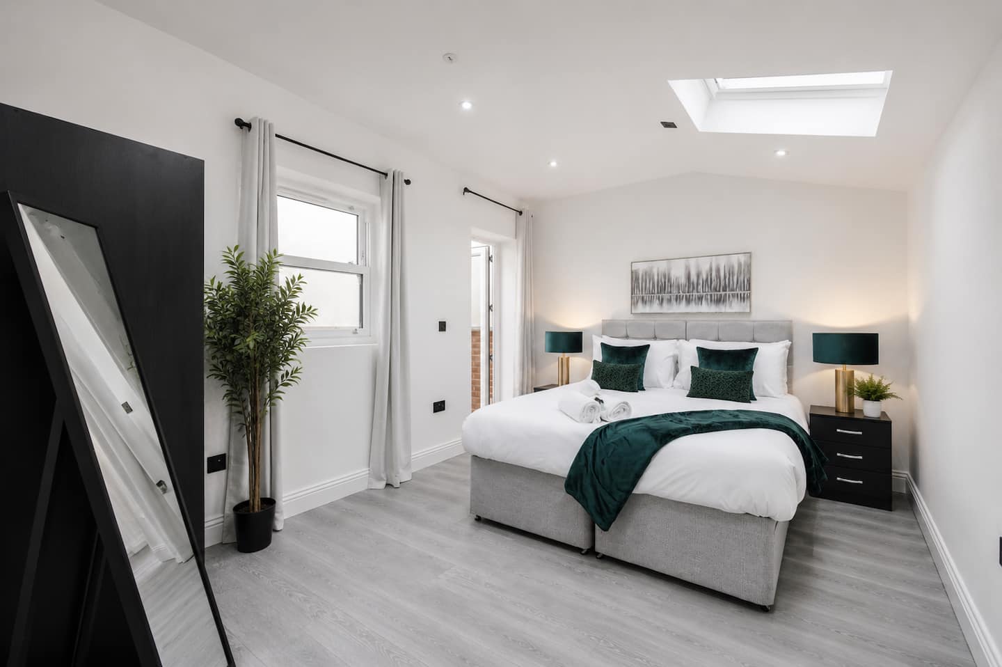 The main bedroom of our 2-bedroom apartment in London, 2-Bed Flat — East Dulwich, London Zone 2 · Sleeps 5