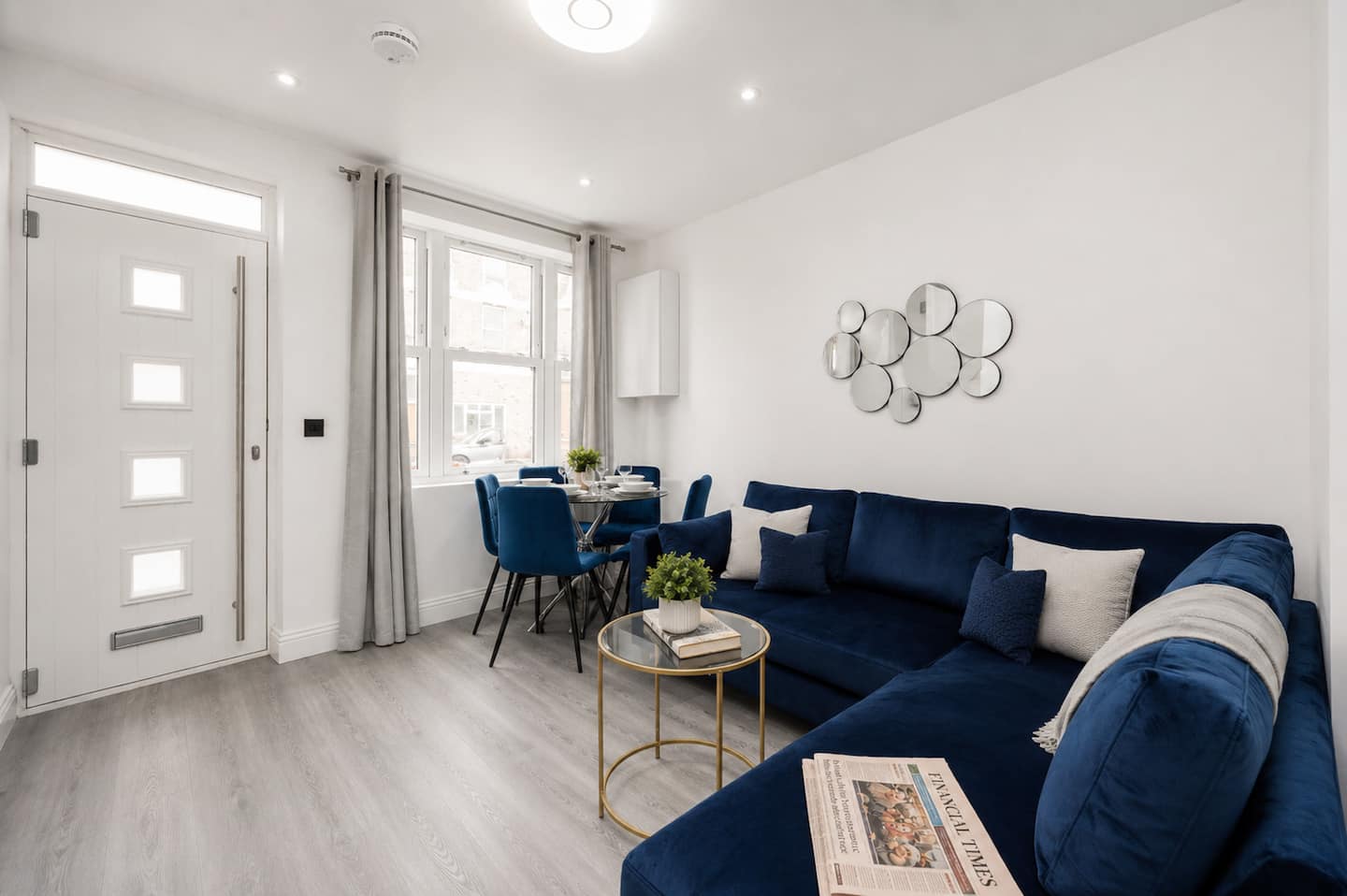 Contractor accommodation Northolt — 2-Bed Flat — East Dulwich, London Zone 2 · Sleeps 5 — 2-bedroom apartment in London, managed by AV Property
