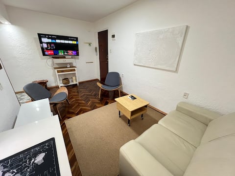 Popular Airbnb listing: Apartment in Buceo in Buceo