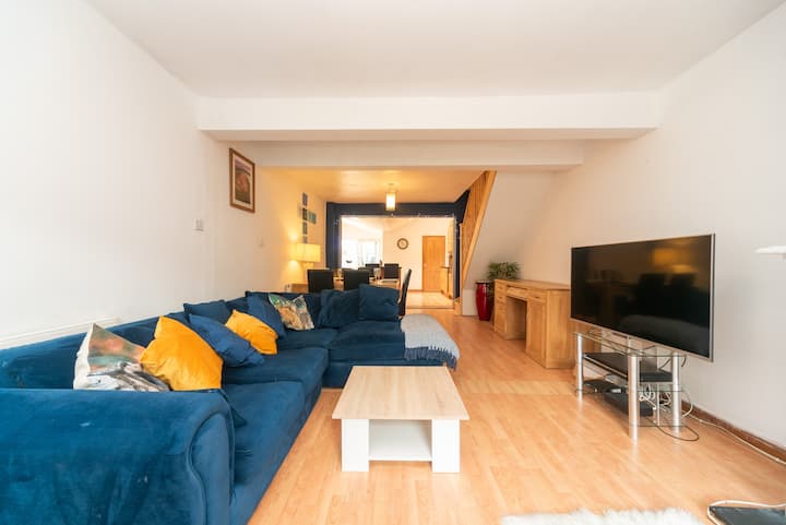 Charming Cottage 15 Minutes To Central London - Epsom