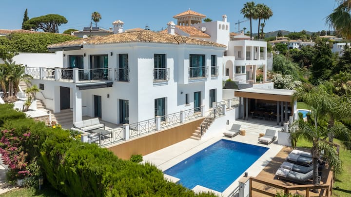 Exclusive Villa With Amazing Views - Near Beach - Marbella
