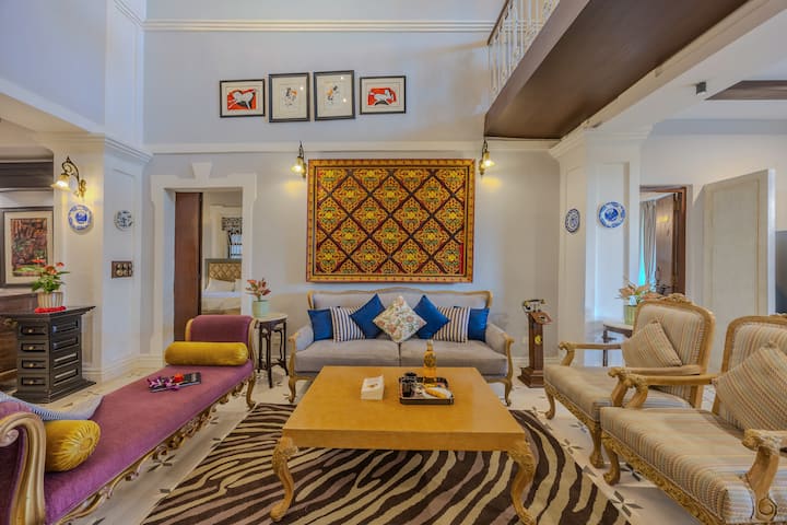 Living room image 4
