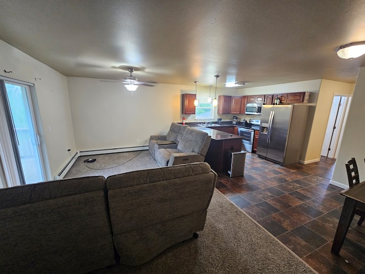 Cozy Upstairs Apartment - Wasilla, AK