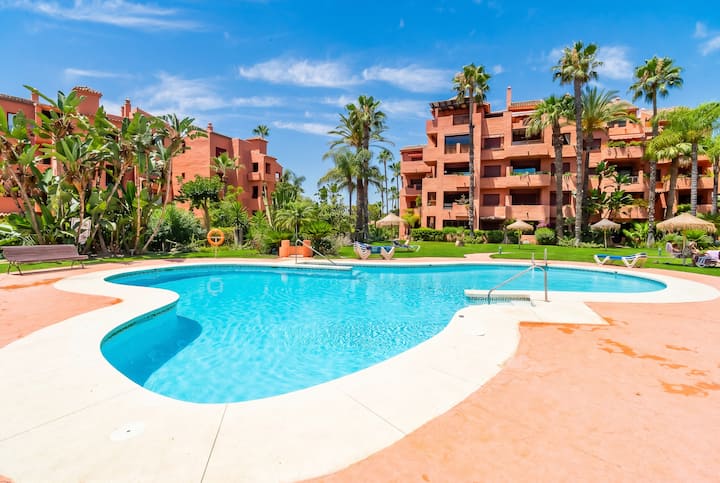 Cubo's Alicate Playa Marbella Apartment - Marbella
