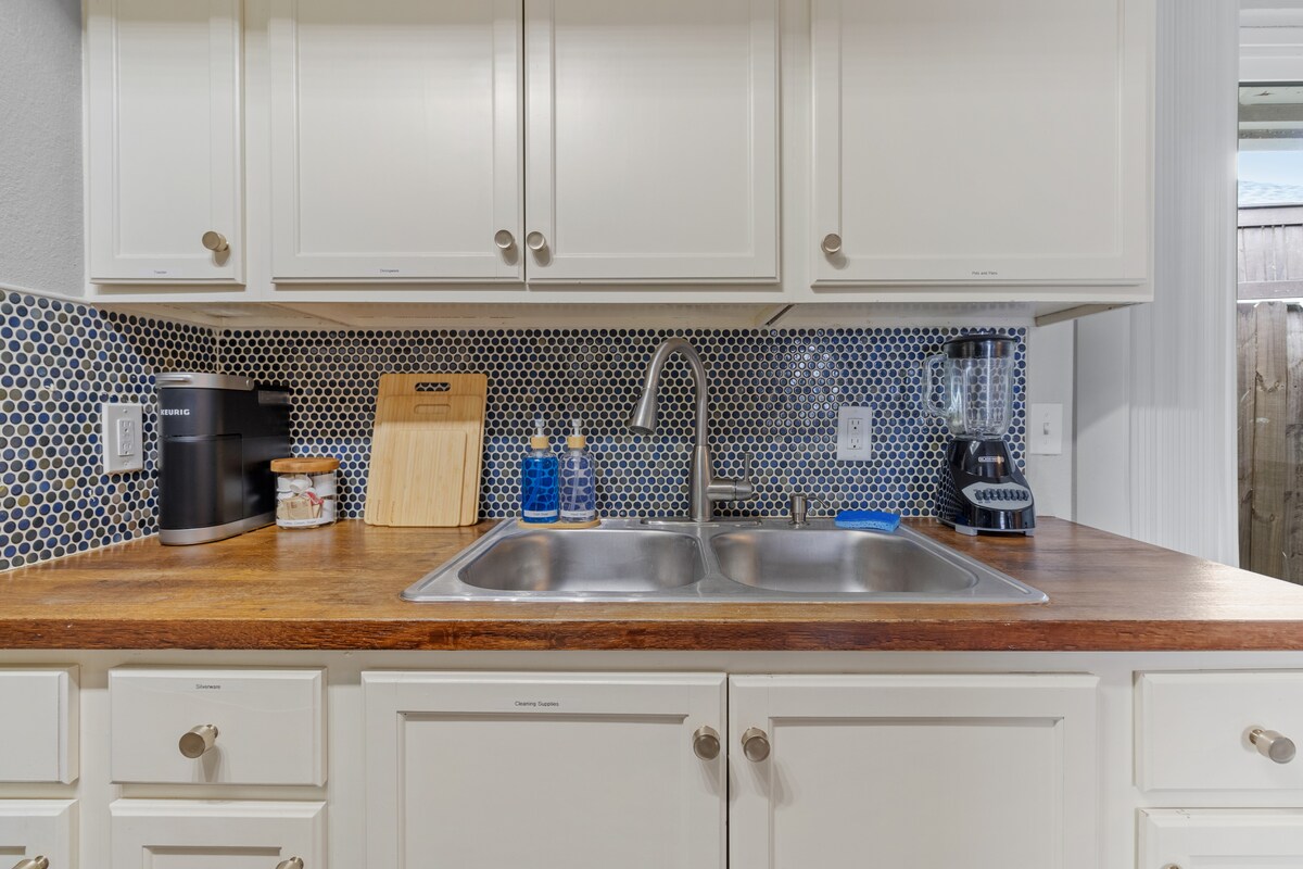 Stylish 3Br/1Bth home in Austin.