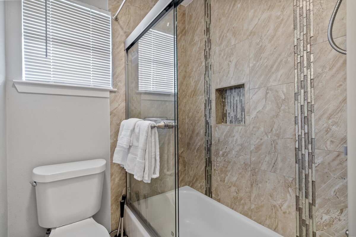 Stylish 3Br/1Bth home in Austin.