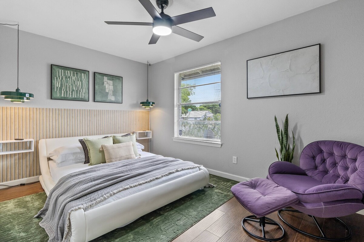 Stylish 3Br/1Bth home in Austin.