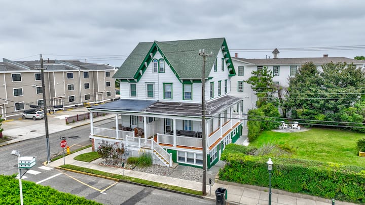 Stunning, Victorian Twin With Ocean Views. - Cape May, NJ