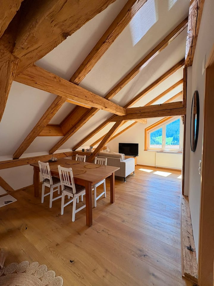 Dachwohnung In Langwies - Langwies