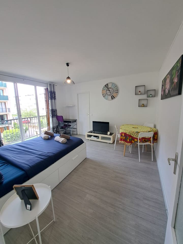Studio "Bondy" Paris En 15 Min / Rer à 5 Min - Bondy