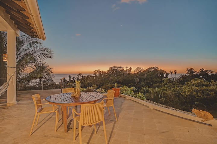 Villa Catalina - Pool - Oceanviews - 5 King Suites - Sayulita