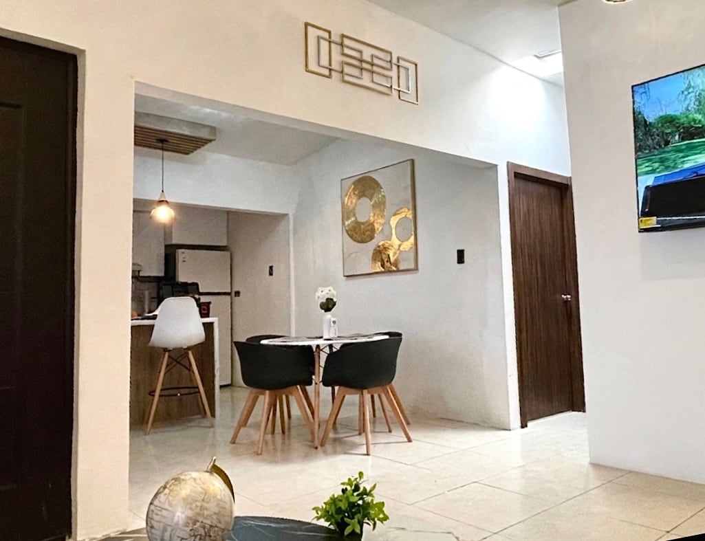 Casa 5 personas, Moderna, excelente ubicación  - El Ojito