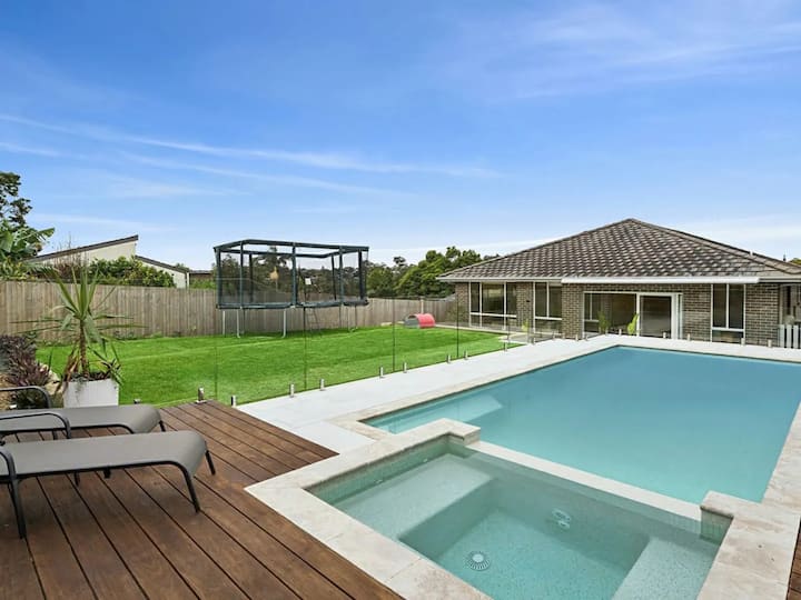 Modern 5br Retreat | Pool | Sleeps 11 | 3km Manly - Manly