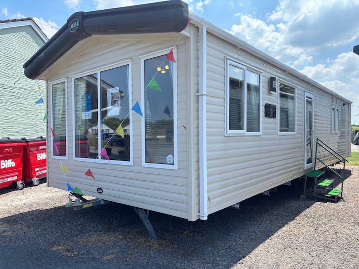 Beautiful Caravan Sleeps 6 Views Of Lundy Island - Devon