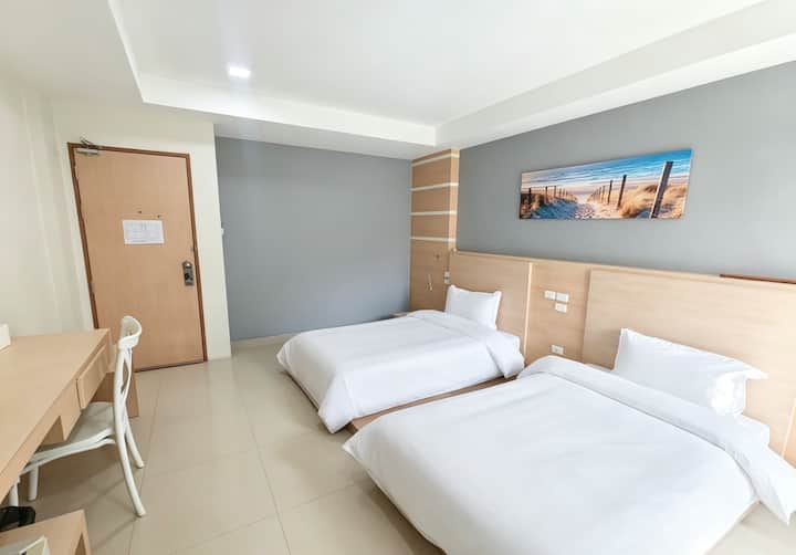 Small Shell/ Triple Room/balcony / Patong Beach - 빠똥