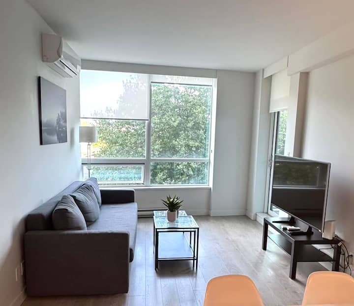 Richmond Executive 2b2b Suite - Richmond