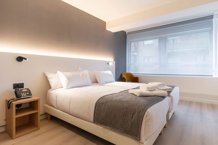 Hotel Distrito Oeste Limehome|twin Room Wheelchair - Zarautz