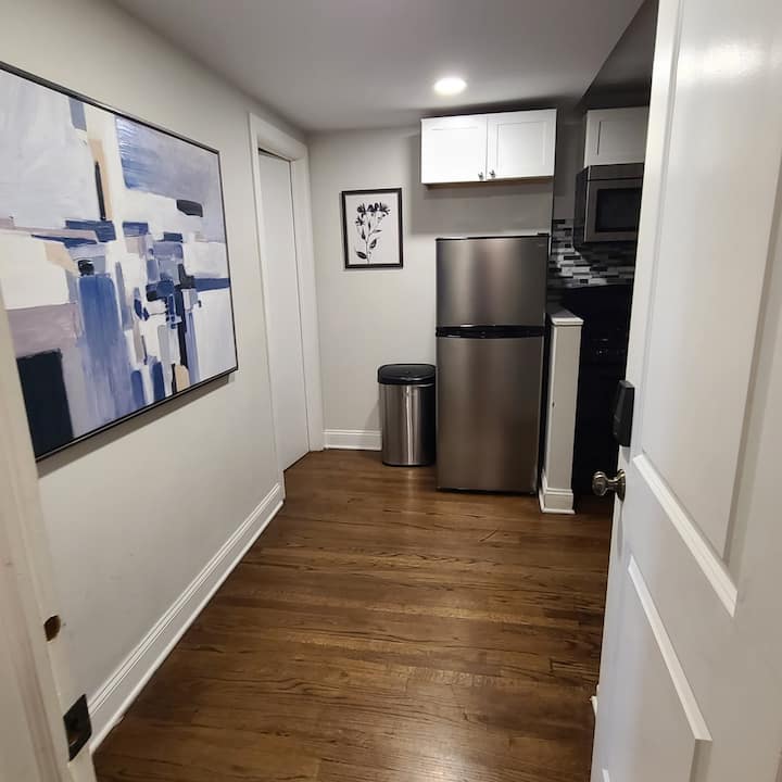Cozy Home Minutes From Nyc - Newark, NJ