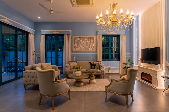 Living room image 10