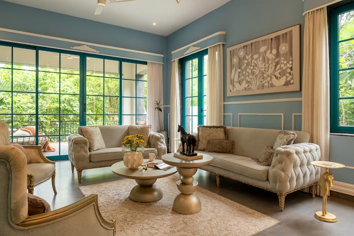Living room image 9