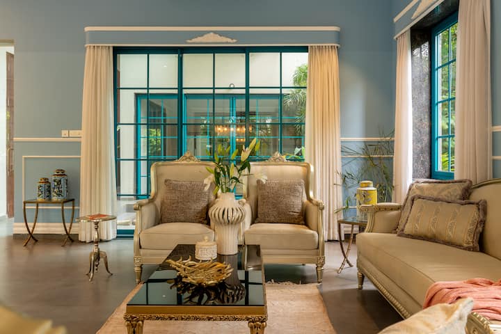Living room image 4