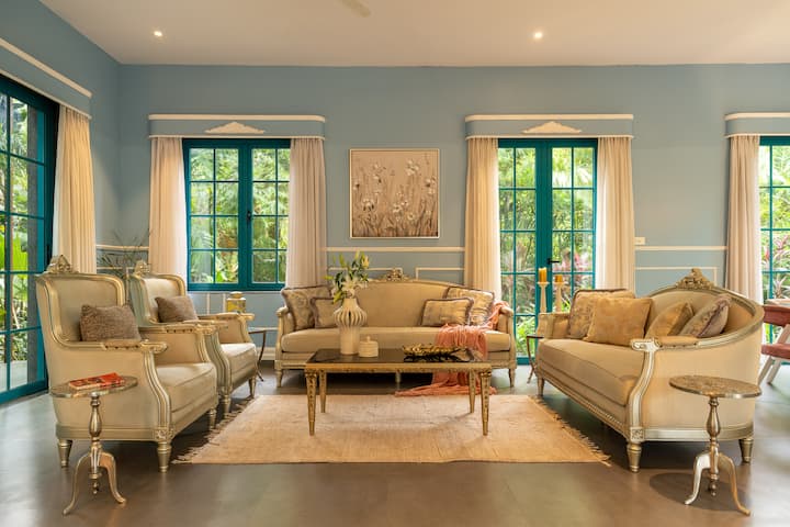Living room image 2