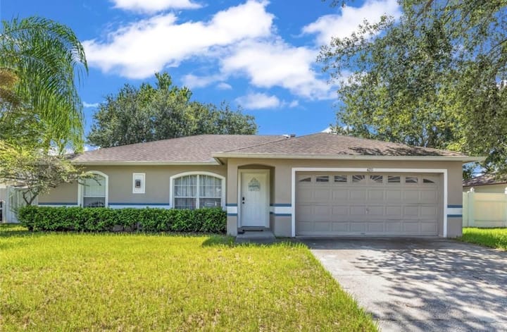 Charming Family Retreat In Saint Cloud, Fl - St. Cloud, FL