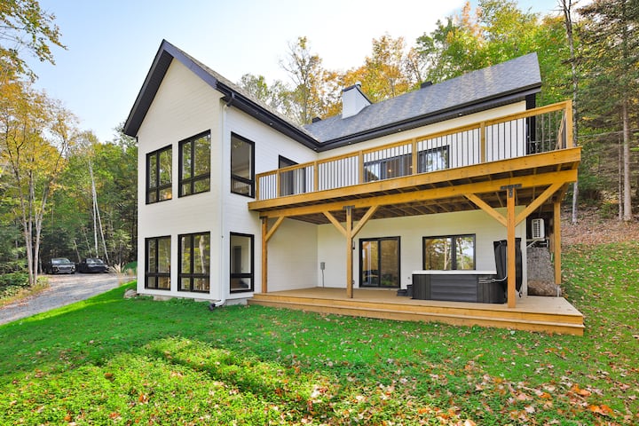 Modern Chalet In Mont-tremblant. - Mont-Tremblant