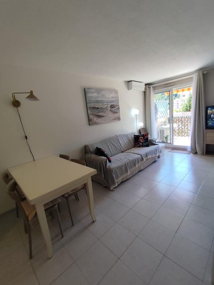 Bilocale Vicino Al Mare, Stazione E Centro - Mentone