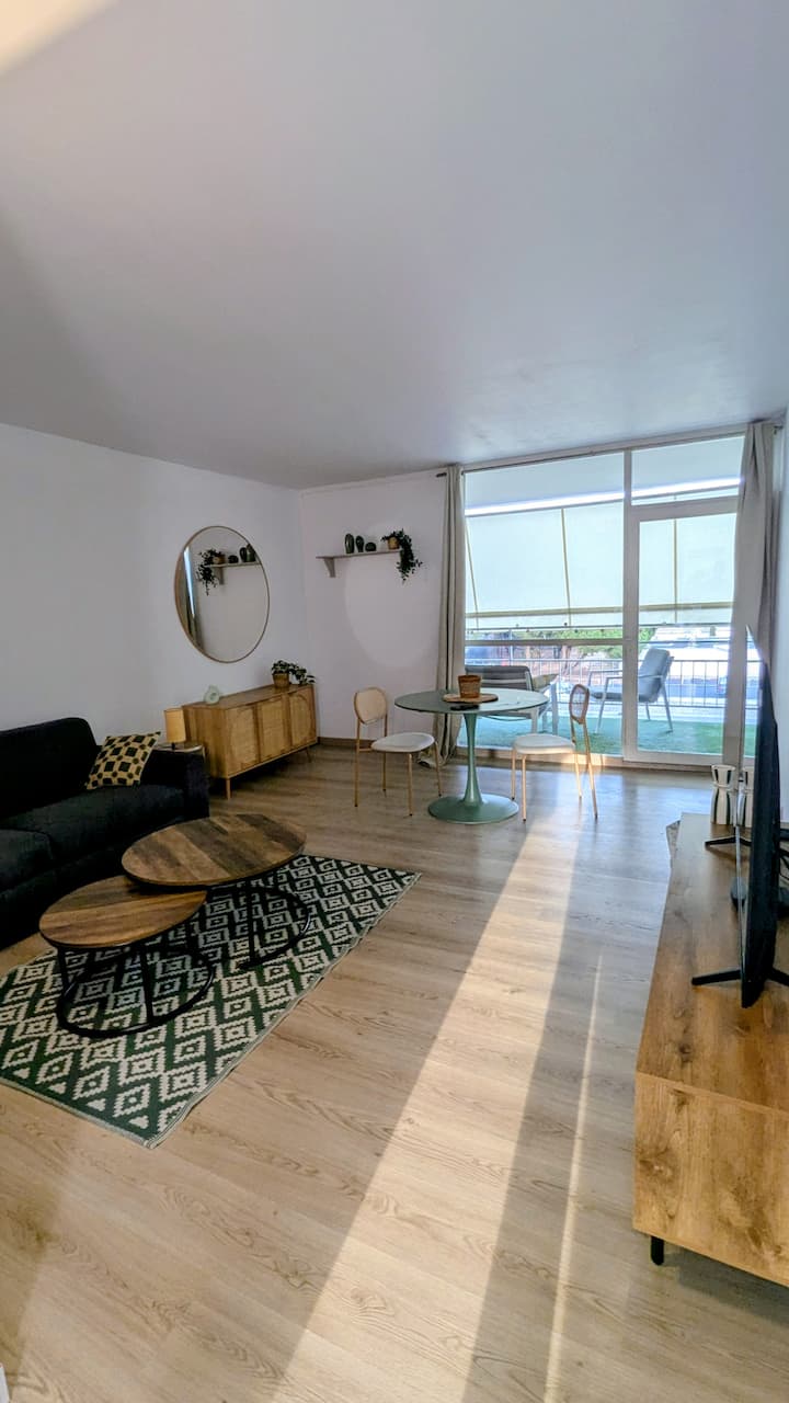 Studio Chic & Cosy Avec Grande Terrasse Aménagée - La Teste-de-Buch